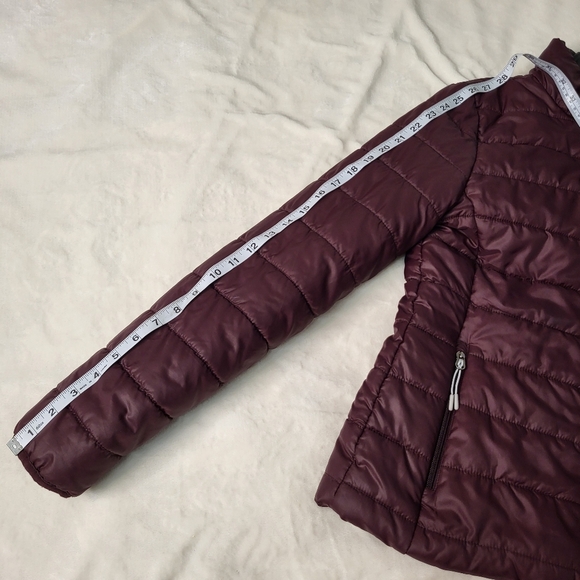 New Balance Women's Puffer Jacket - Burgundy - Picture 11 of 12